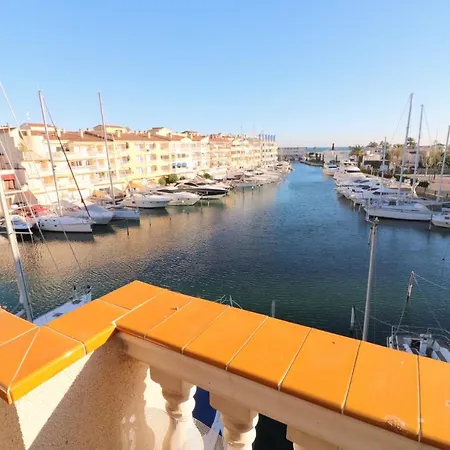 Cavall De Mar - Piso, Vista Al Puerto Apartment Empuriabrava